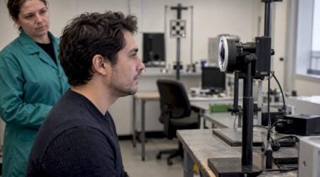 Participant undergoing biometric capture quality test