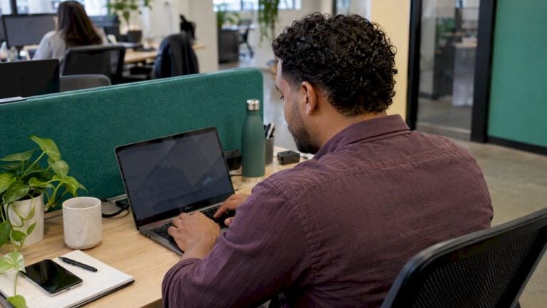 Applicant entering an online bank account application